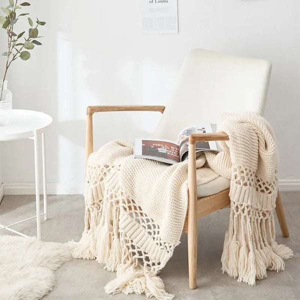 Solid Color Knitted Blanket – Soft Tassel Throw for Office Naps, Sofa, or Travel - Avenari Home & Life